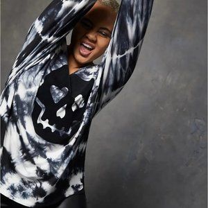 Torrid Lovesick Black White Tie Die Skull Soft Long sleeve sz 1 14 16